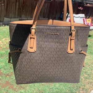 Michael Kors Tote